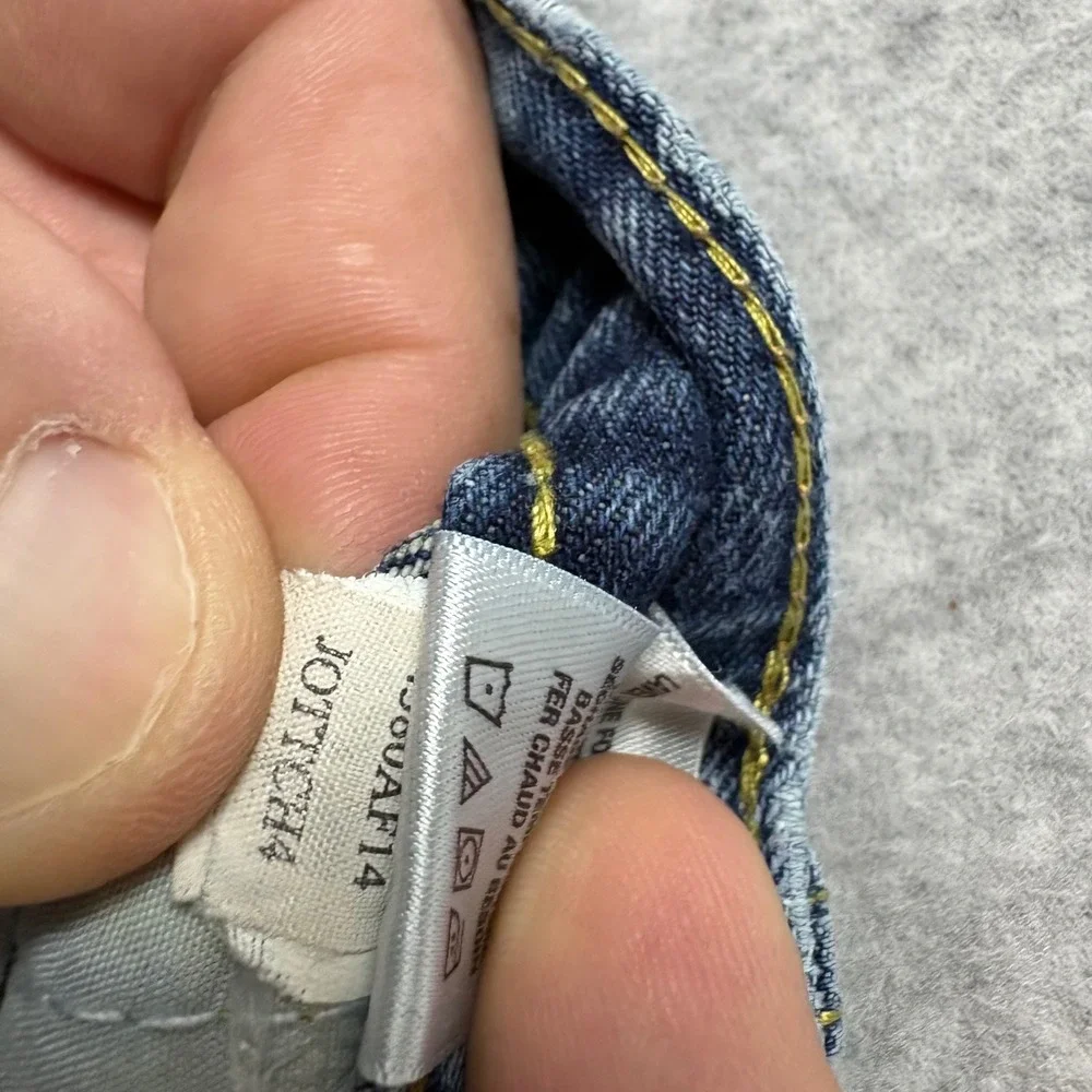 American Eagle Outfitters up sale